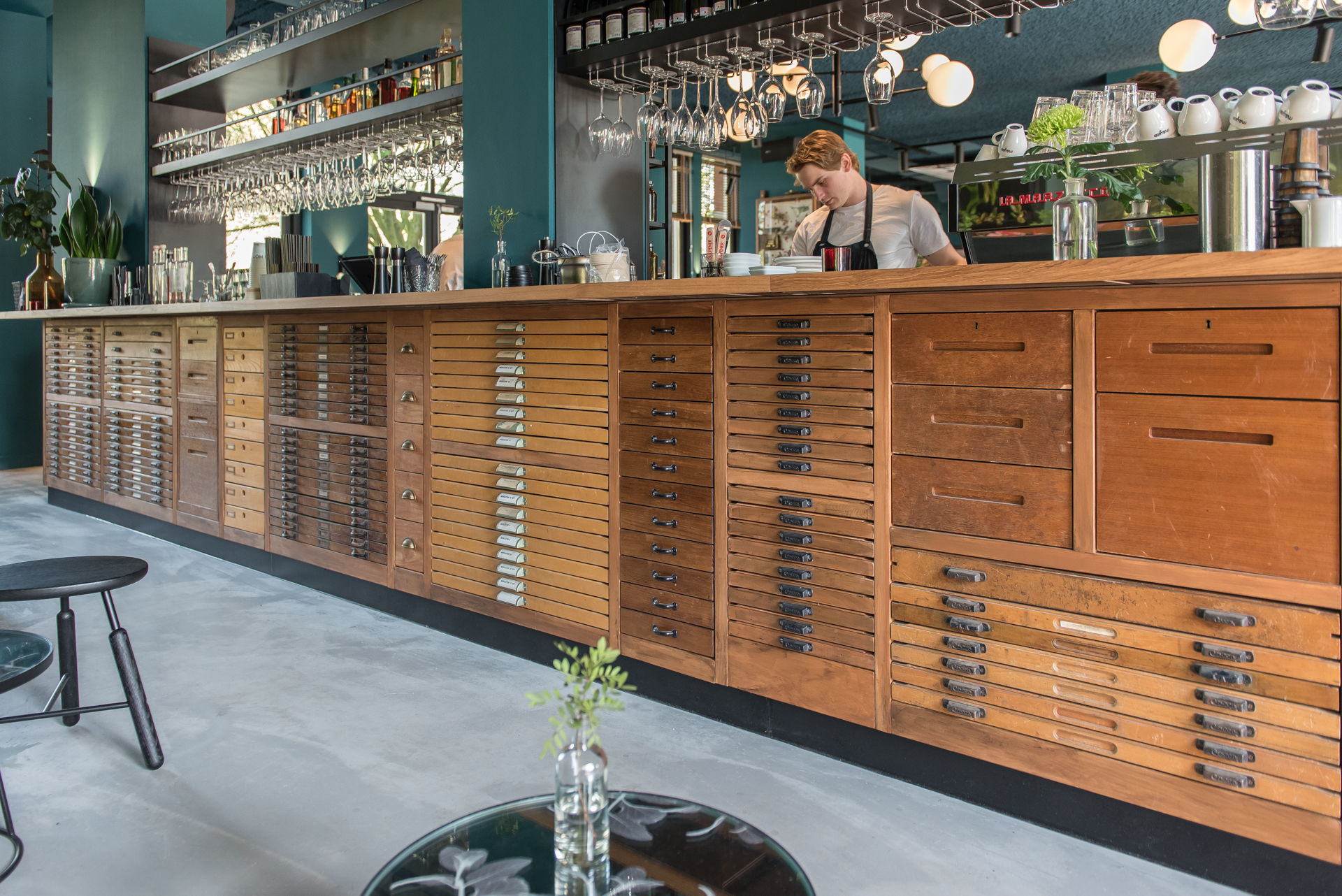 Restaurant Bar Kantoor - Wieneke van Gemeren