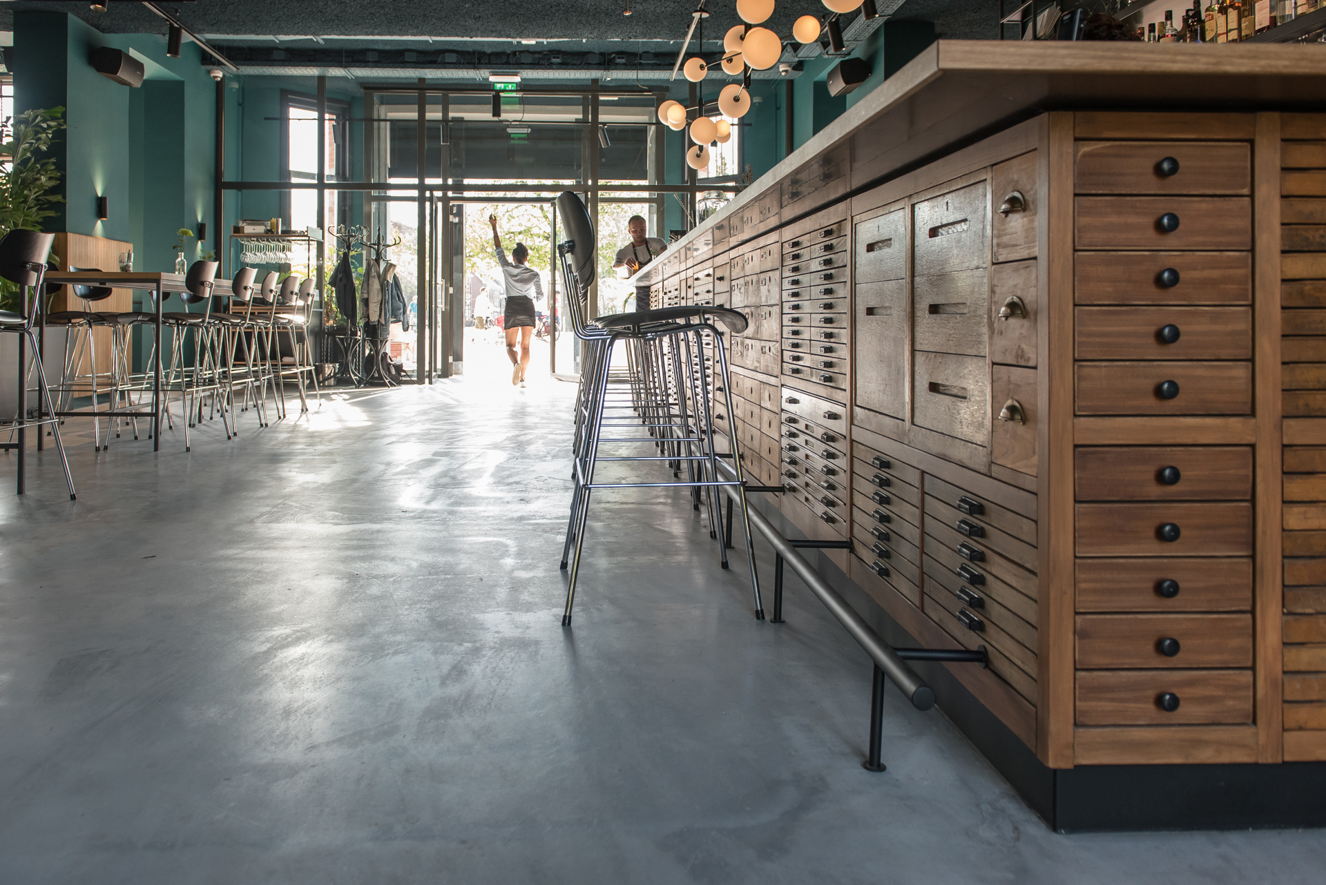 Restaurant Bar Kantoor - Wieneke van Gemeren